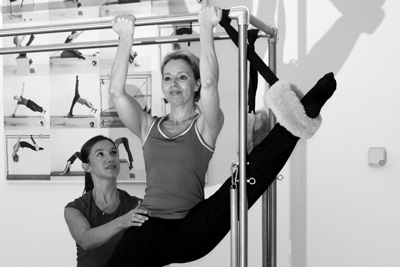 Catarina Palma on the Cadillac in the Pilates Studio - Palma Personal Training Den Haag